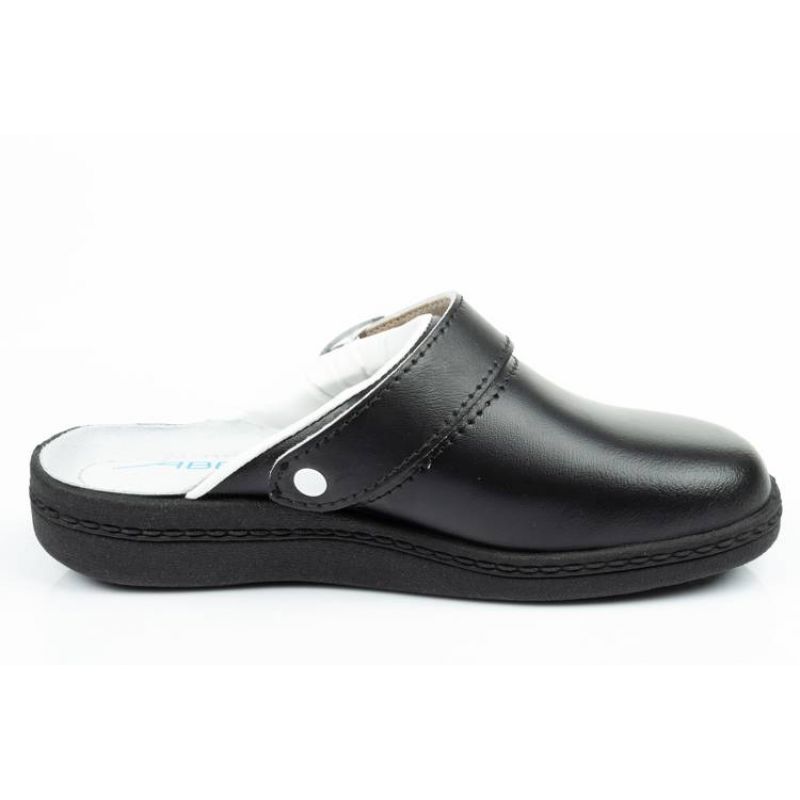 4. Abeba U 7212 medical clogs