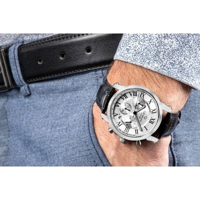 4. Giewont Chronograph Sapphire Silver Men's Watch GW6260-A1
