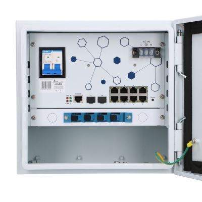 4. Extralink Outdoor PoE Switch Minos 8x RJ45 1000Mb/s PoE, 2x SFP, 200W, L2, active cooling