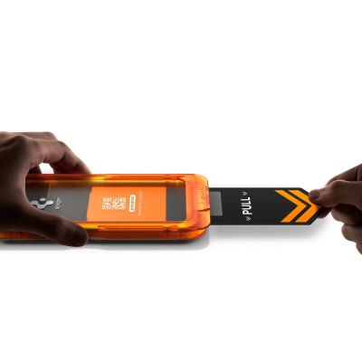 6. Spigen Glas.tR AlignMaster Slim 3-Pack Tempered Glass for iPhone 17