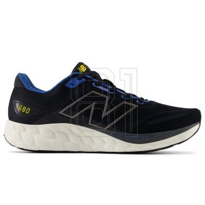 6. New Balance sports shoes M M680LH8