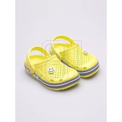 8. Coqui Lindo Jr clogs 6423-404-1348