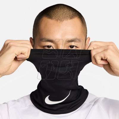 4. Nike Academy Neck Warmer HF0787-010