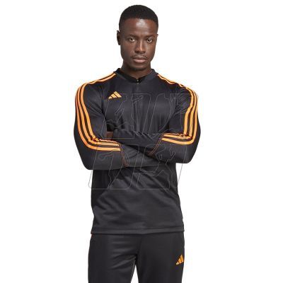 6. Sweatshirt adidas Tiro 23 Training Top M HZ0182