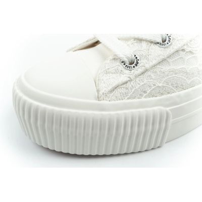 6. Lee Isla women's sports shoes sneakers white platform lace