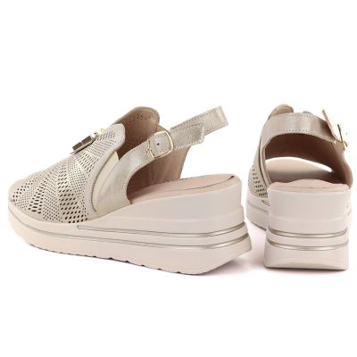 4. Women's leather sandals on a platform, gold wedge M.Daszyński 25144-4