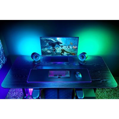 4. Razer Nommo V2 - hojttalersystem - til