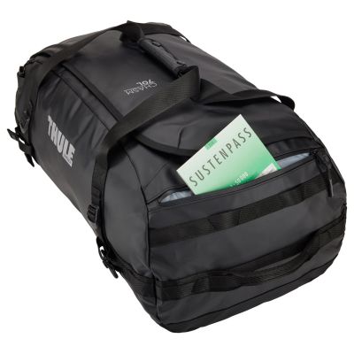 8. Thule Chasm TDSD303 Black Sports Bag 70L Polyester Black