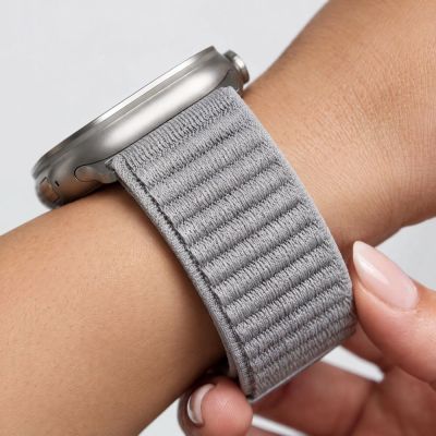 8. Tech-Protect NylonLoop Band for Apple Watch 44 / 45 / 46 / 49 mm – Grey