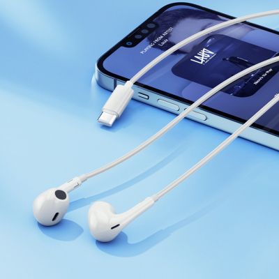 5. QCY LH1 In-Ear Wired Headphones with Remote and Microphone 1.15m - White