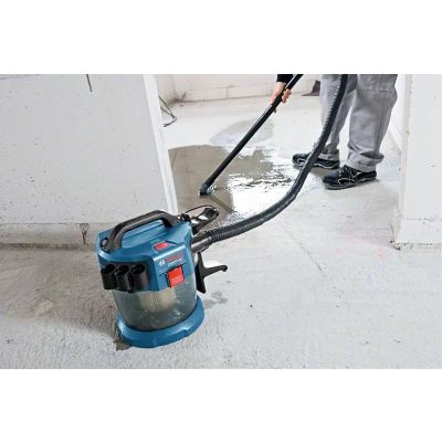 7. Bosch GAS 18V-10 L Professional Black, Blue