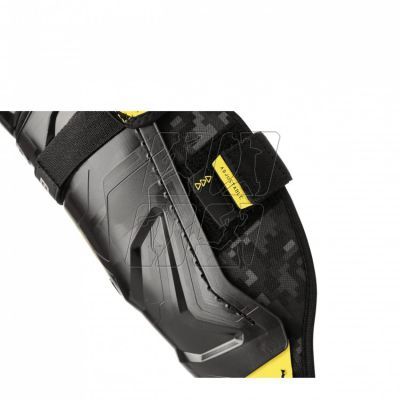 3. Bauer Supreme M3 Jr 1061893 hockey shin guards