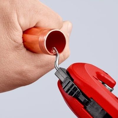 17. Knipex 90 31 02 SB hand pipe cutting tool Pipe cutter