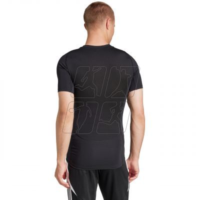 3. Adidas Techfit Short Sleeve Tee M JP4674