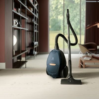 14. ELECTROLUX Pure D8 PD82-8DB Vacuum Cleaner