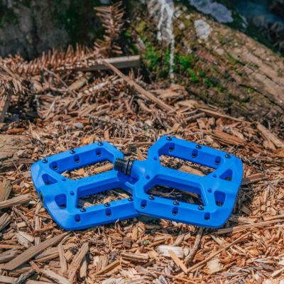 2. FUNN TAIPAN pedals blue