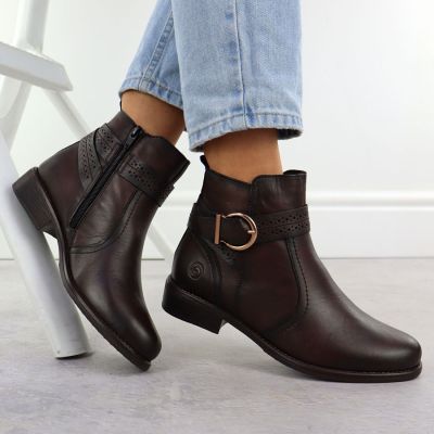 3. Women's leather ankle boots with buckle brown Remonte Rieker D0F81-25