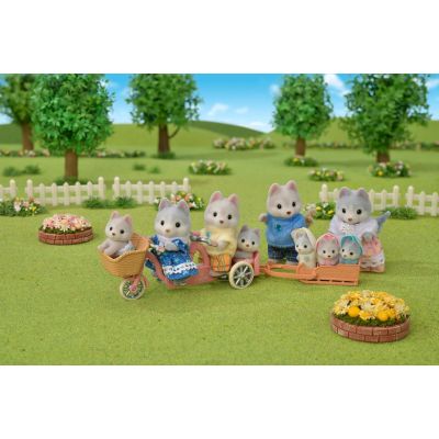 15. Sylvanian Families 5637 Baby Figure