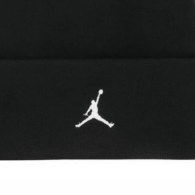 3. Air Jordan Peak Satin-Lined Beanie Black - HJ3224-010