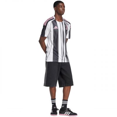5. adidas Juventus Turin Home Shirt M JJ4320