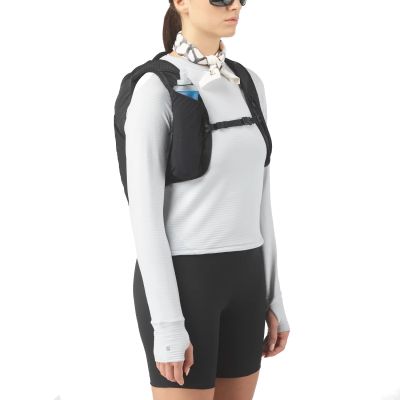 4. Salomon XT 10 Backpack LC2858500 Black One size