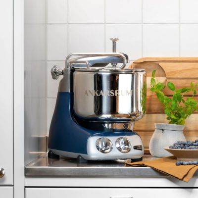 4. Ankarsrum Assistent Original Stand Mixer 1500W Blue