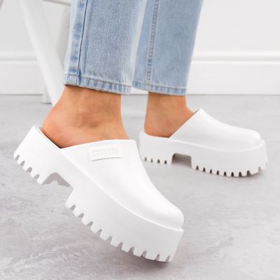 6. Big Star W NN274015 INT2083B chunky sole clogs