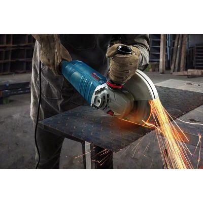 7. Bosch GWS 24-230 P angle grinder 23 cm 6500 RPM 2400 W 5.9 kg