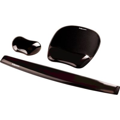6. Fellowes CRYSTAL Gel Mouse Pad and Wrist Rest Black