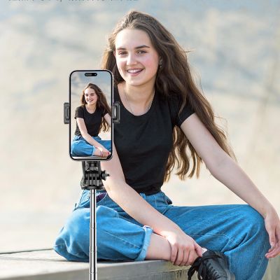 24. Selfie stick WC1Y3S telescopic tripod 1.3m with phone holder - black