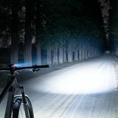4. Rockbros RHL400 Front Bike Light 400lm USB-C - Black