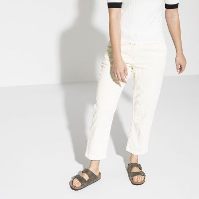 8. Birkenstock Arizona Soft Footbed Oiled Leather Narrow Faded Khaki Slides for Narrow Feet (1019377)