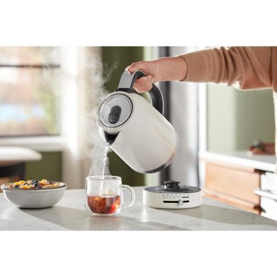 6. KitchenAid 5KEK1701EPL Electric Kettle