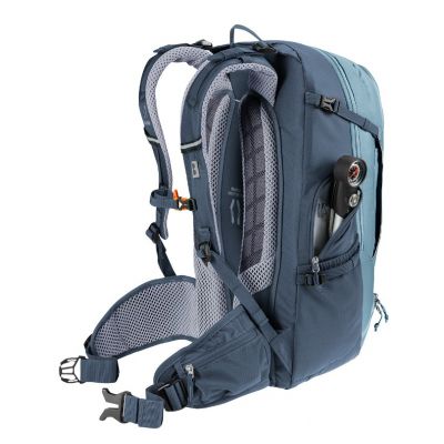 27. Deuter Trans Alpine 30 Cycling Backpack 320032413740