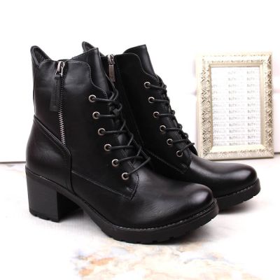 18. Potocki W WOL177A black platform ankle boots