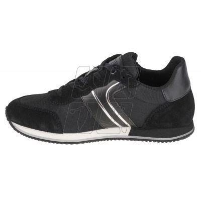 6. Boss Trainers J29282-09B