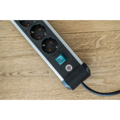 4. Brennenstuhl 1391030000 3 m power strip 10 x network sockets Indoor Black, Silver