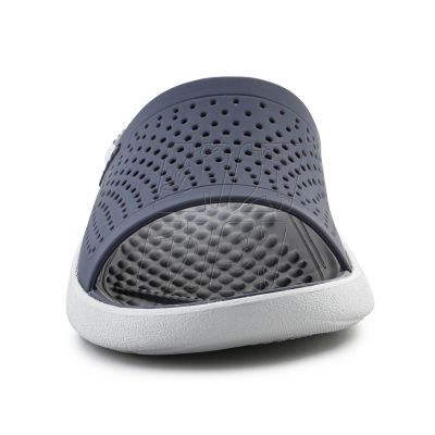 2. Crocs LiteRide Slide 205183-4EA