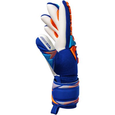 4. Reusch Attrakt Freegel Advance Junior gloves 56 72 235 4129