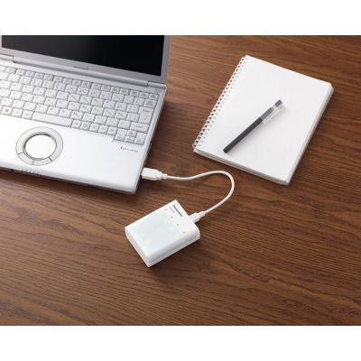6. PANASONIC SMARTPLUS USB CHARGER + 4 x AA ENELOOP 2000 mAh