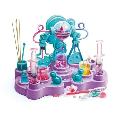 2. Clementoni Set - Deluxe Perfume Laboratory