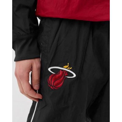 5. Nike men's tracksuit Miami Heat Courtside 75 Years NBA DN3414-608