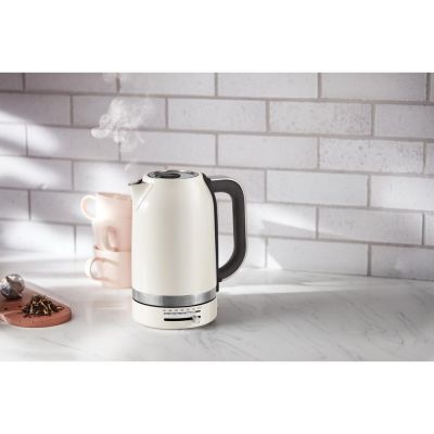 4. KitchenAid 5KEK1701EPL Electric Kettle