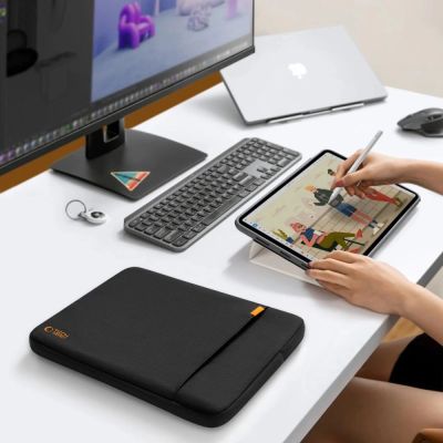 10. Tech-Protect Defender Laptop and Tablet Bag 11-13" - Black