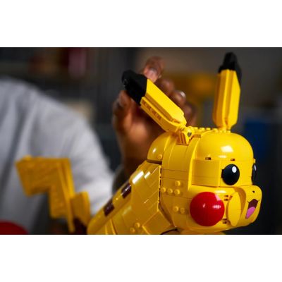 12. LEGO Pokemon 72152 - Pikachu and Pokeball