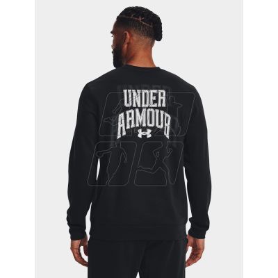 4. Under Armor M 1379764-001 sweatshirt