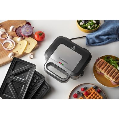 10. Russell Hobbs 26810-56 Toaster 750W Black, Stainless Steel