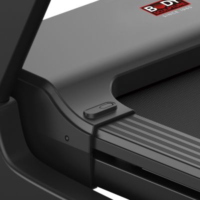 18. BODY SCULPTURE ELECTRIC TREADMILL BT 6512