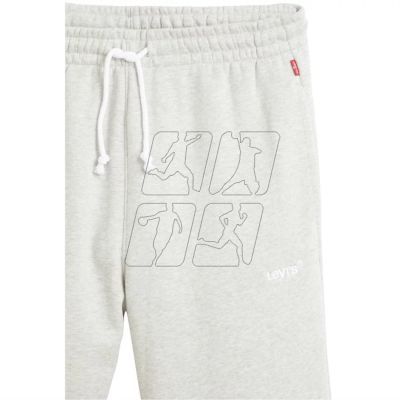 4. Levi&#39;s Red Tab Sweatpant W A07670000