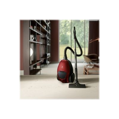 31. ELECTROLUX Pure D8 PD82-ANIMA vacuum cleaner